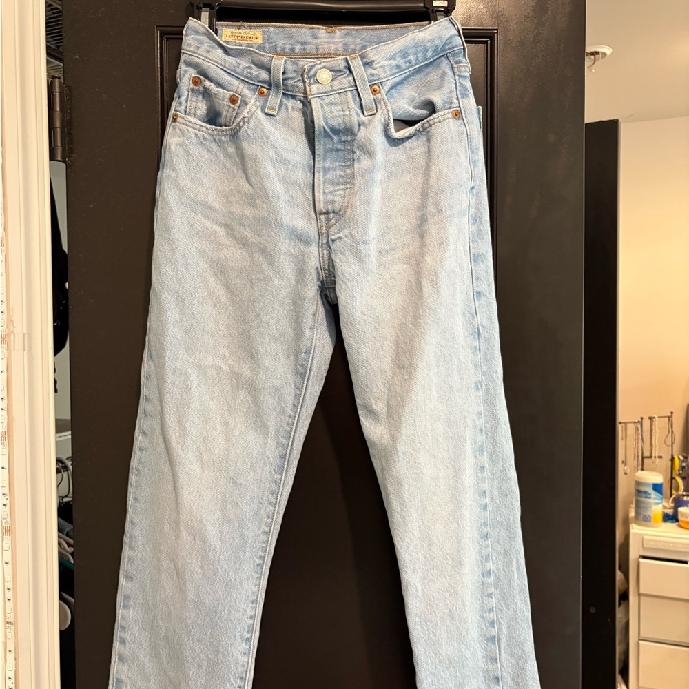 Levi's Light Blue Straight Leg Women's Jeans